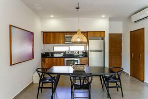 Condo Complex with an Alluring Pool & Tropical Vibes by Stella Rentals