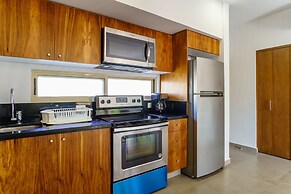 Condo Complex with an Alluring Pool & Tropical Vibes by Stella Rentals