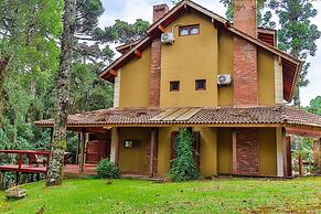 Locar-in Gramado Tríplex Laje de Pedra