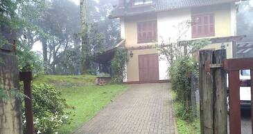 Locar-in Gramado Tríplex Laje de Pedra