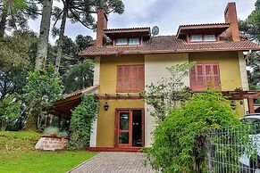 Locar-in Gramado Tríplex Laje de Pedra