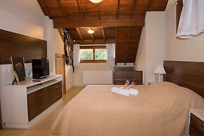 Locar-in Gramado Tríplex Laje de Pedra