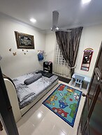 RizQin Homestay Bachok