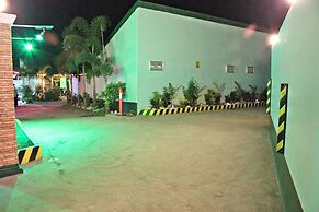 Bulalo Mangrove Inn