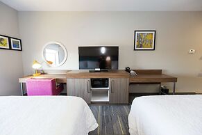 Hampton Inn Mustang