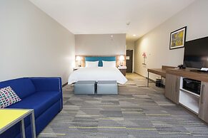 Hampton Inn Mustang