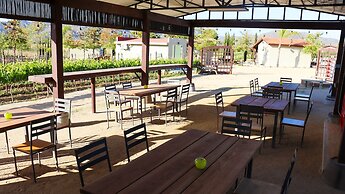 Rancho Los Retoños