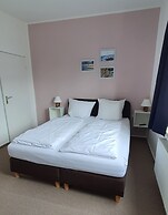 bed & Kitchen