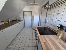 bed & Kitchen