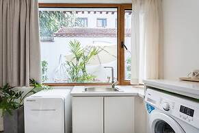 Yichao Yard Inn Hutong