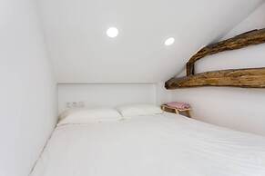 Yichao Yard Inn Hutong