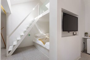 Yichao Yard Inn Hutong