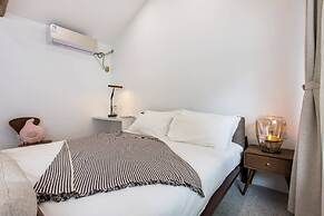 Yichao Yard Inn Hutong