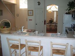 Ov2487 - Hampton Lakes - 5 Bed 3 Baths Villa