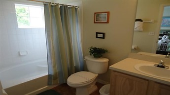 Ov1992 - Emerald Island - 3 Bed 2.5 Baths Townhome