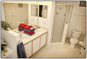 Ov969 - Hampton Lakes - 4 Bed 3 Baths Villa