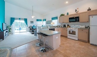 Ov3252 - Hampton Lakes - 5 Bed 4 Baths Villa