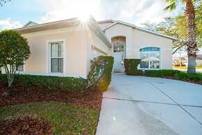 Ov3252 - Hampton Lakes - 5 Bed 4 Baths Villa