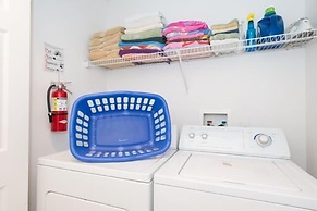 Ov3252 - Hampton Lakes - 5 Bed 4 Baths Villa