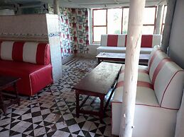 Maverick Camp Rondavels and Homestay