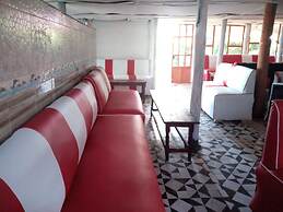 Maverick Camp Rondavels and Homestay