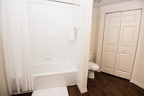 Fd222005 - Lucaya Village - 3 Bed 2 Baths Townhouse