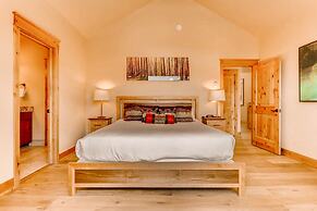 River Run Townhome RR84 - RVJR by RedAwning