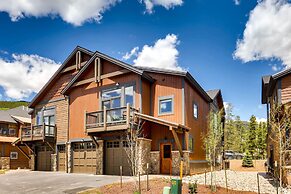 River Run Townhome RR84 - RVJR by RedAwning