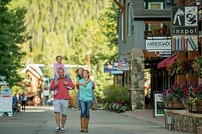 River Run Townhome RR84 - RVJR by RedAwning