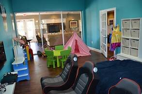 Fd57055 - Lucaya Village - 4 Bed 3 Baths Townhouse