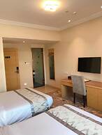 St. Moritz Business Hotel