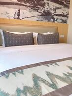 St. Moritz Business Hotel