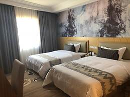 St. Moritz Business Hotel