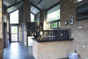 Brickyard Retreat at Mutianyu Great Wall