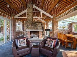 Brickyard Retreat at Mutianyu Great Wall