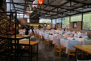 Brickyard Retreat at Mutianyu Great Wall