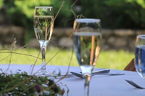 Brickyard Retreat at Mutianyu Great Wall