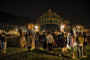 Brickyard Retreat at Mutianyu Great Wall