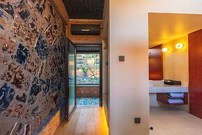 Brickyard Retreat at Mutianyu Great Wall