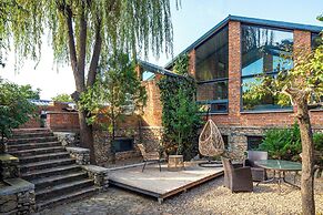 Brickyard Retreat at Mutianyu Great Wall