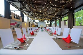 Brickyard Retreat at Mutianyu Great Wall