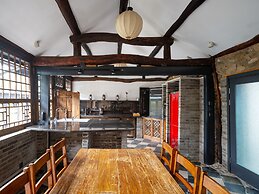 Brickyard Retreat at Mutianyu Great Wall