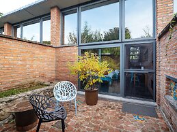 Brickyard Retreat at Mutianyu Great Wall