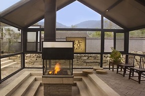 Brickyard Retreat at Mutianyu Great Wall