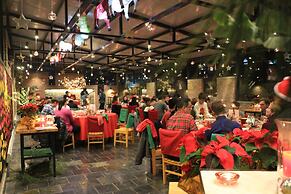 Brickyard Retreat at Mutianyu Great Wall