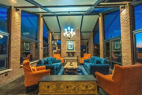 Brickyard Retreat at Mutianyu Great Wall