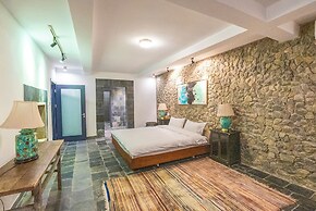 Brickyard Retreat at Mutianyu Great Wall