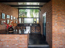 Brickyard Retreat at Mutianyu Great Wall