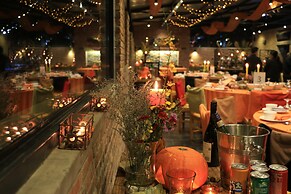 Brickyard Retreat at Mutianyu Great Wall