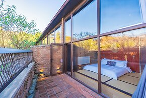 Brickyard Retreat at Mutianyu Great Wall